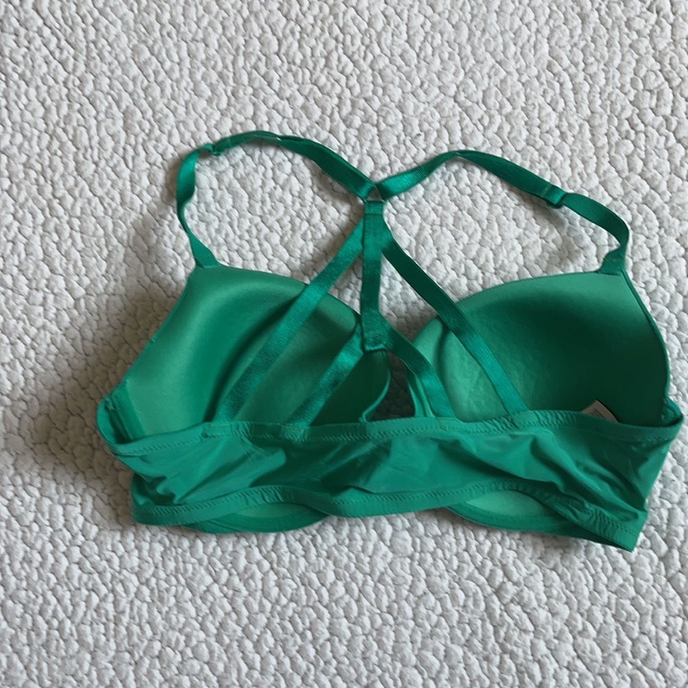 Victoria Secret Bra - Picture 2 of 3
